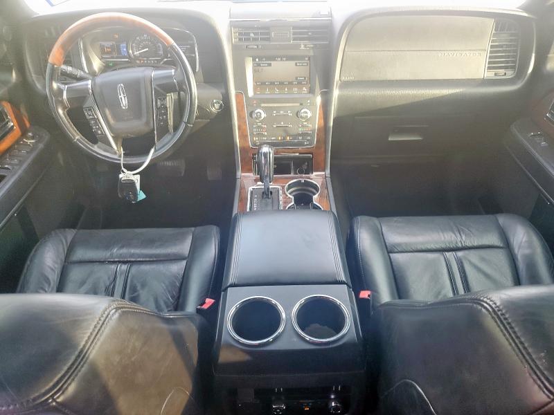 Photo 8 from auction – 2016 LINCOLN NAVIGATOR with VIN 5LMJJ2HTXGEL03501