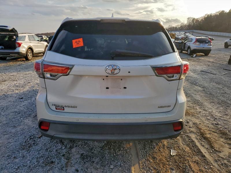 Photo 6 from auction – 2015 TOYOTA HIGHLANDER with VIN 5TDYKRFH1FS119907