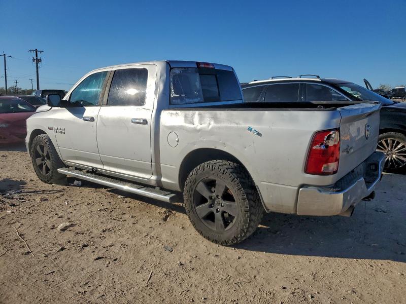 Photo 2 from auction – 2015 RAM 1500 SLT with VIN 1C6RR6LT4FS583635