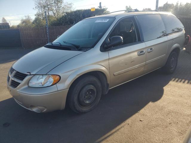 DODGE GRAND CARA 2005 with VIN 2D4GP44L75R435829 - Photo from auction