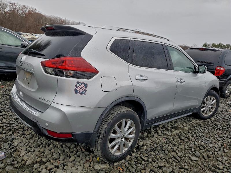 Photo 3 from auction – 2019 NISSAN ROGUE S with VIN JN8AT2MV1KW377342