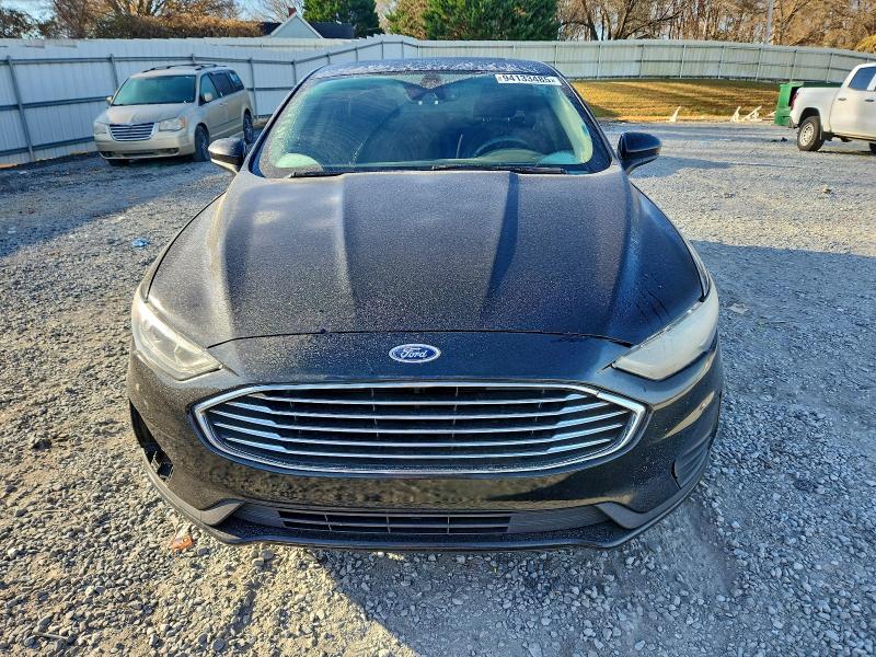 Photo 5 from auction – 2019 FORD FUSION SE with VIN 3FA6P0LU5KR119143