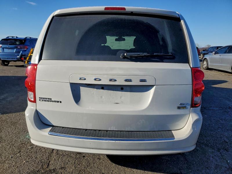 Photo 6 from auction – 2018 DODGE GRAND CARA with VIN 2C4RDGCG1JR325969