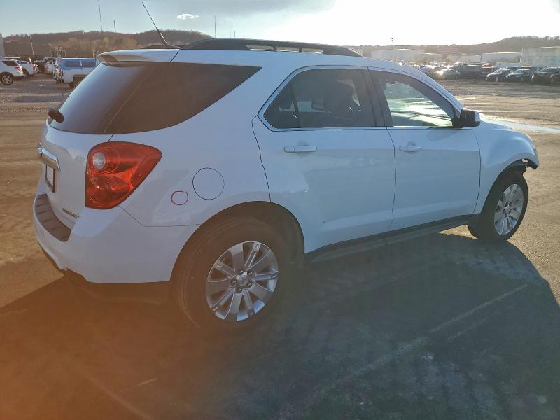 Zdjęcie 3 z aukcji – 2011 CHEVROLET EQUINOX LT z VIN 2CNALPEC0B6211647