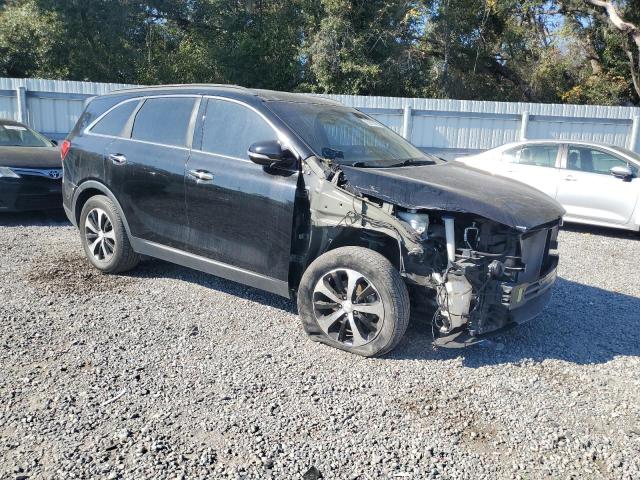 Photo 4 from auction – 2017 KIA SORENTO EX with VIN 5XYPH4A54HG200216
