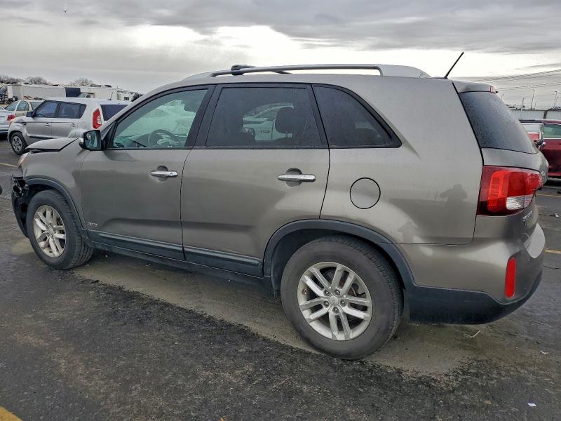 Photo 2 from auction – 2014 KIA SORENTO LX with VIN 5XYKTDA71EG481963