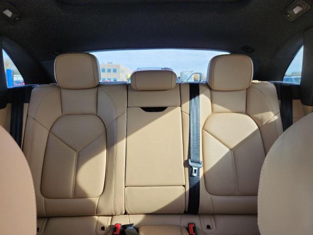 Photo 10 from auction – 2018 PORSCHE MACAN with VIN WP1AA2A54JLB01919