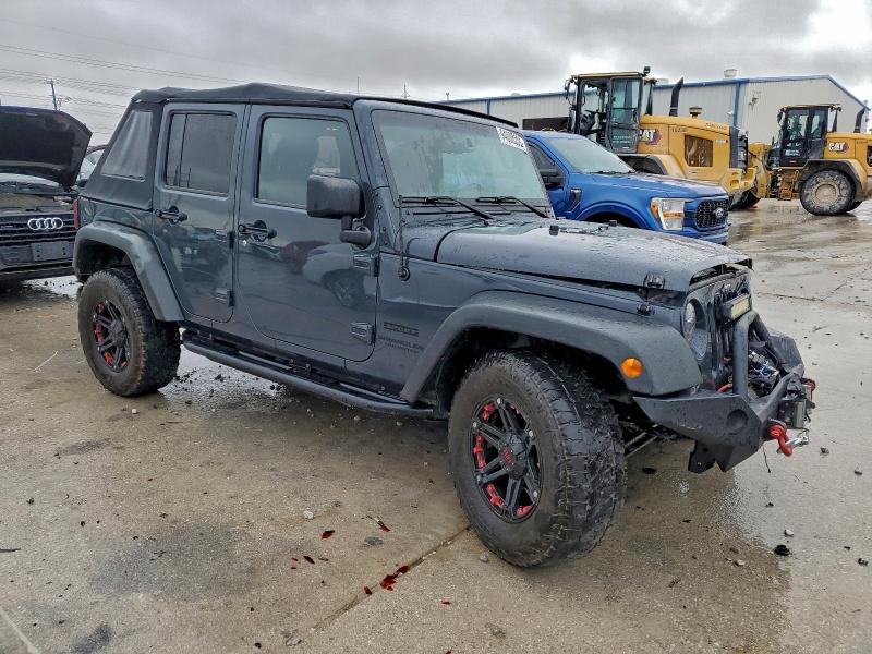Zdjęcie 4 z aukcji – 2016 JEEP WRANGLER U z VIN 1C4BJWDG3GL249353