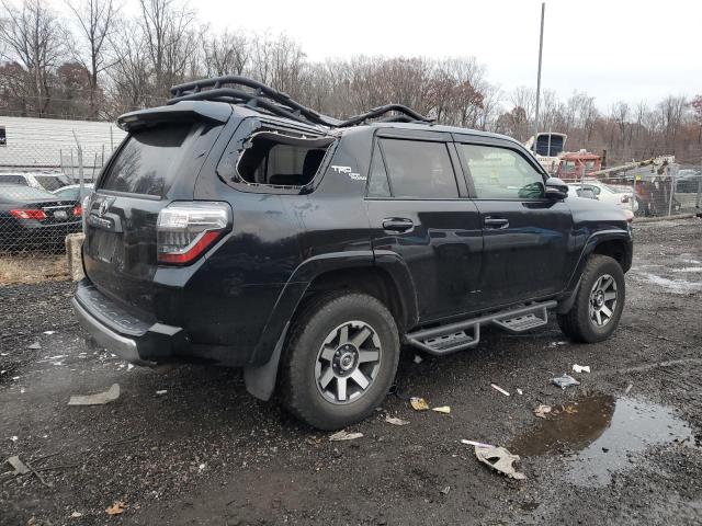 Photo 3 from auction – 2020 TOYOTA 4RUNNER SR with VIN JTEBU5JR0L5810514