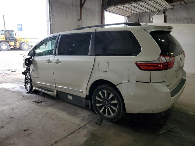 Photo 2 from auction – 2018 TOYOTA SIENNA XLE with VIN 5TDYZ3DC5JS951792