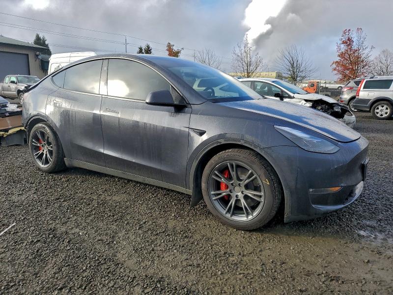 Photo 4 from auction – 2025 TESLA MODEL Y with VIN 7SAYGDEF7SF222738