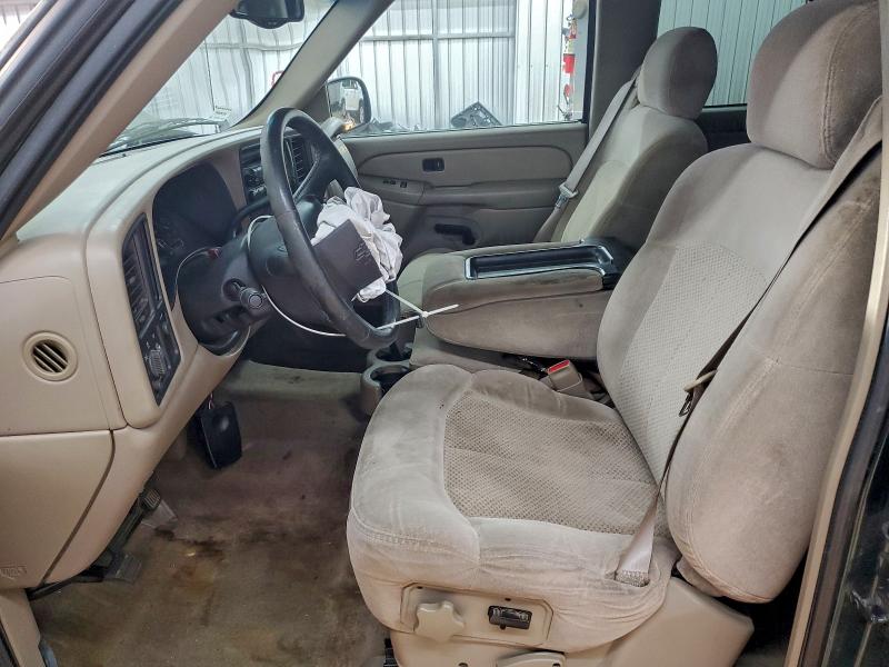 Photo 7 from auction – 2001 CHEVROLET SILVERADO with VIN 2GCEC19T211201467