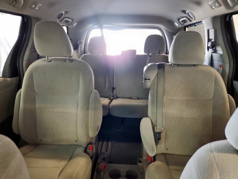 Photo 10 from auction – 2016 TOYOTA SIENNA LE with VIN 5TDKK3DC7GS737289