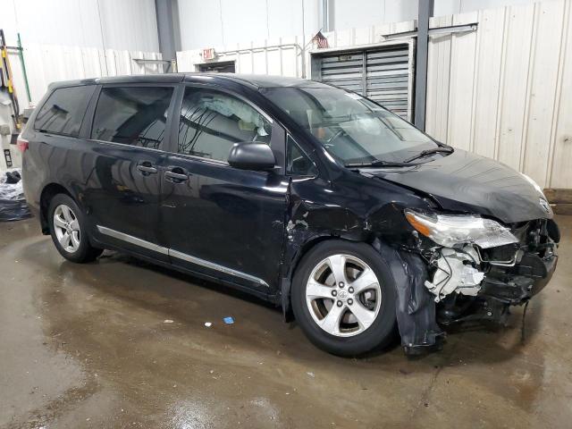 Photo 4 from auction – 2017 TOYOTA SIENNA with VIN 5TDZZ3DC4HS809352