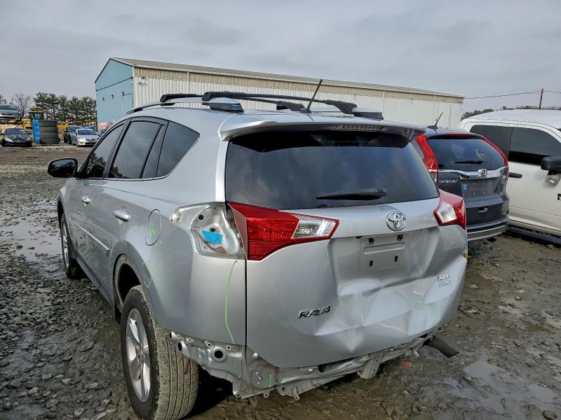 Photo 2 from auction – 2013 TOYOTA RAV4 XLE with VIN JTMRFREV3DD006999