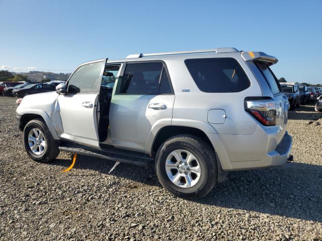 Photo 2 from auction – 2016 TOYOTA 4RUNNER SR with VIN JTEBU5JR0G5289834