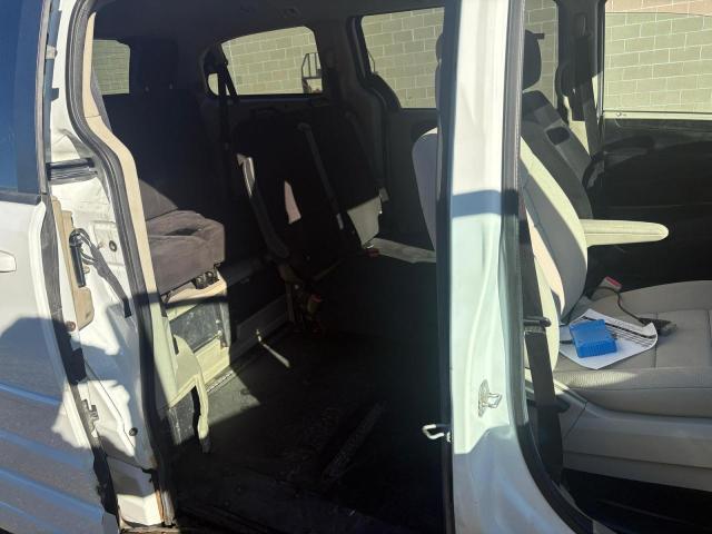 Photo 6 from auction – 2014 DODGE GRAND CARA with VIN 2C7WDGBGZER467739