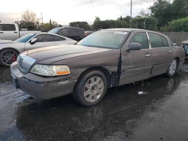 LINCOLN TOWN CAR E 2007 with VIN 1LNHM84W17Y628113 - Photo from auction