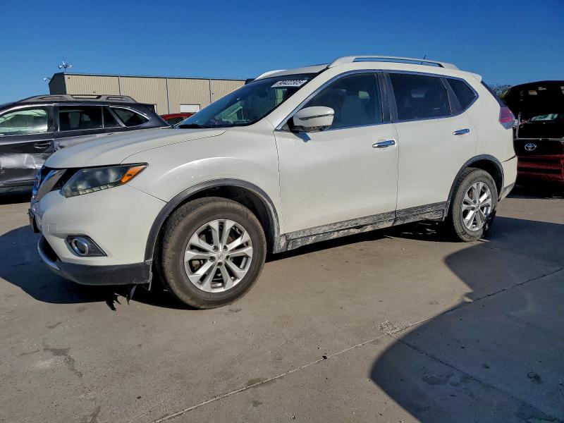 NISSAN ROGUE S 2016 with VIN 5N1AT2MT5GC734679 - Photo from auction