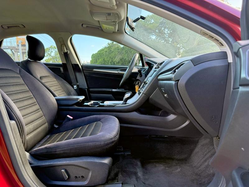 Photo 5 from auction – 2015 FORD FUSION SE with VIN 3FA6P0H71FR164038