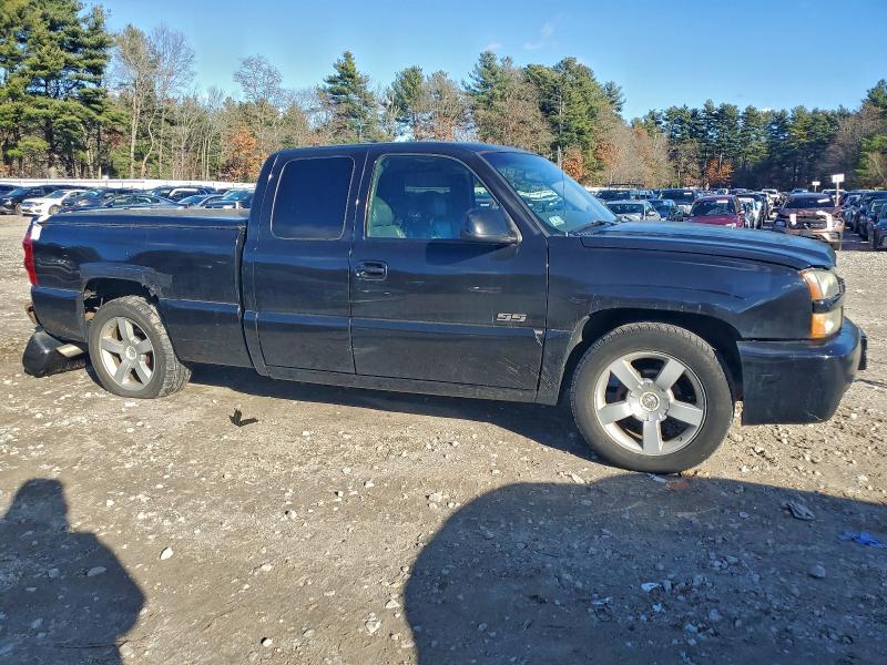 Photo 4 from auction – 2003 CHEVROLET SLVRADO SS with VIN 2GCEK19N631312708