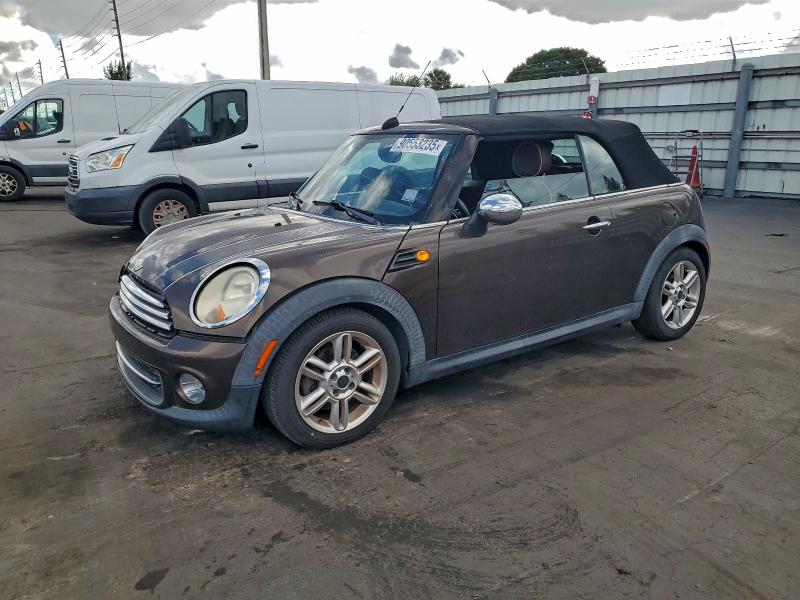 MINI COOPER 2011 with VIN WMWZN3C57BT132995 - Photo from auction