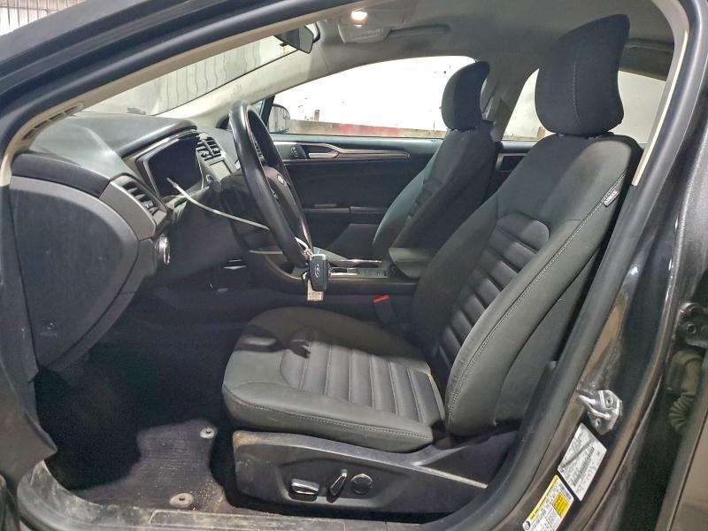 Photo 7 from auction – 2017 FORD FUSION with VIN 3FA6P0HD8HR304840