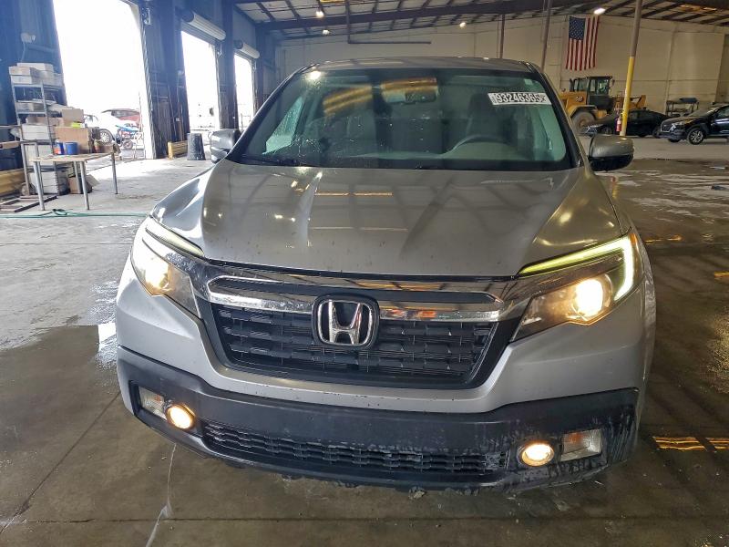 Photo 5 from auction – 2017 HONDA RIDGELINE with VIN 5FPYK2F68HB009313