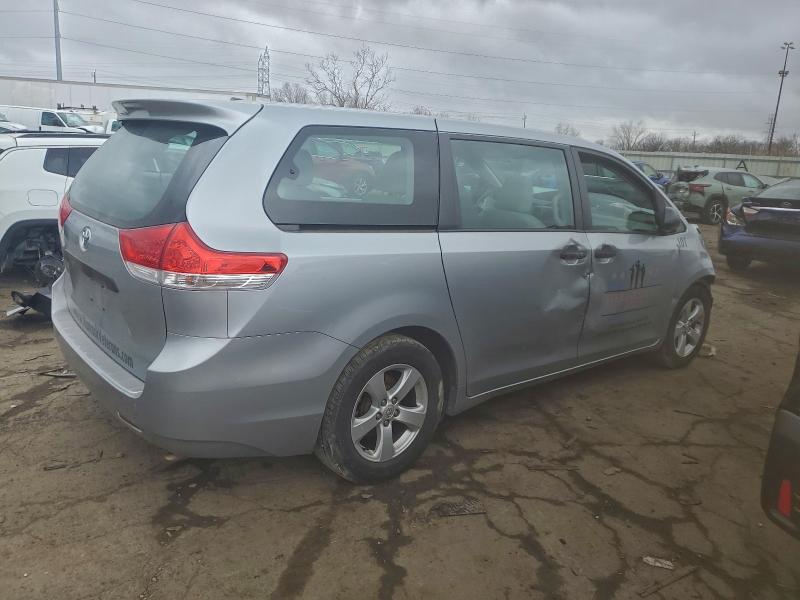 Photo 3 from auction – 2014 TOYOTA SIENNA with VIN 5TDZK3DC7ES438896