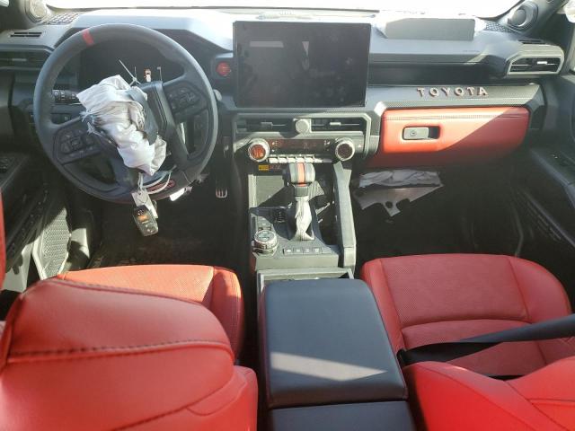 Фото 8 с аукциона – 2025 TOYOTA 4RUNNER LI с VIN JTEVB5BR6S5011319