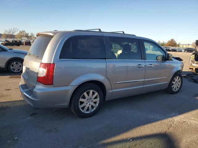 Photo 3 from auction – 2015 CHRYSLER TOWN & COU with VIN 2C4RC1BG5FR627001