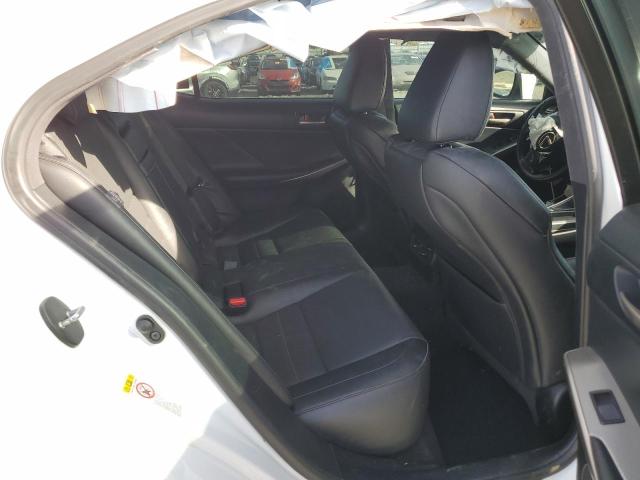 Photo 10 from auction – 2017 LEXUS IS 200T with VIN JTHBA1D23H5061024