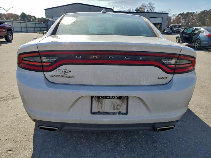 Photo 6 from auction – 2015 DODGE CHARGER SX with VIN 2C3CDXHG3FH819671