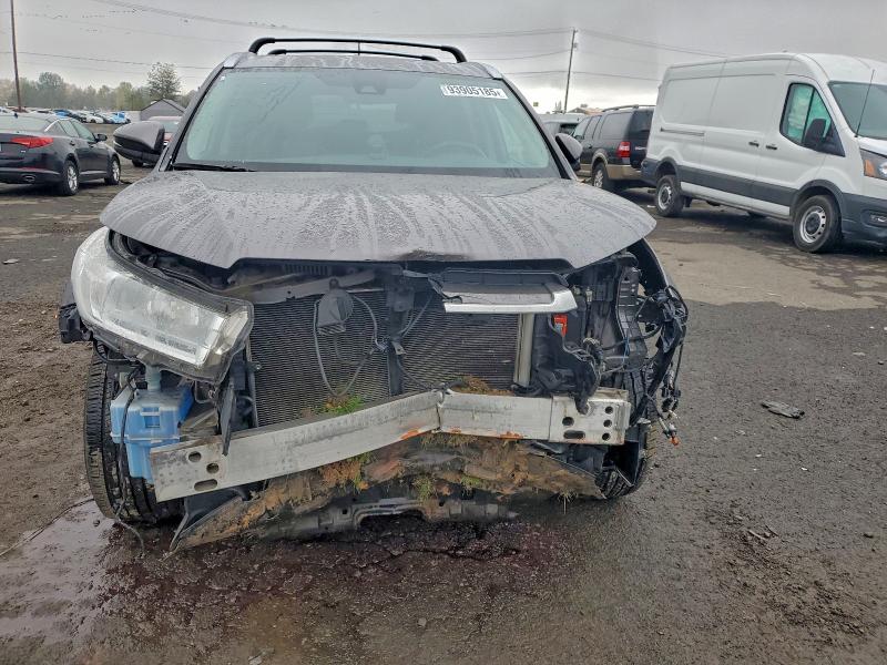 Photo 5 from auction – 2018 TOYOTA HIGHLANDER with VIN 5TDJZRFH2JS818601