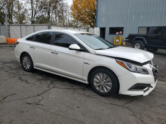 Photo 4 from auction – 2016 HYUNDAI SONATA with VIN KMHE24L13GA013448