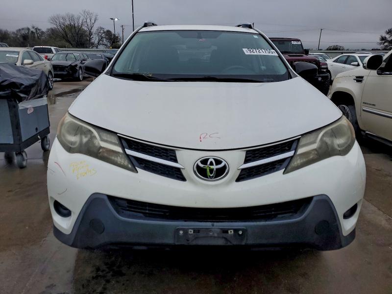 Photo 5 from auction – 2015 TOYOTA RAV4 LE with VIN JTMZFREV3FJ033947