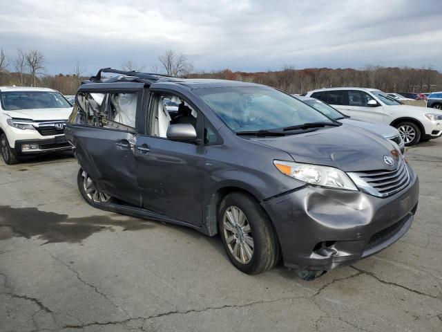 Photo 4 from auction – 2017 TOYOTA SIENNA XLE with VIN 5TDDZ3DC6HS187735