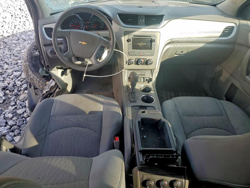 Photo 8 from auction – 2017 CHEVROLET TRAVERSE L with VIN 1GNKRFKDXHJ253115
