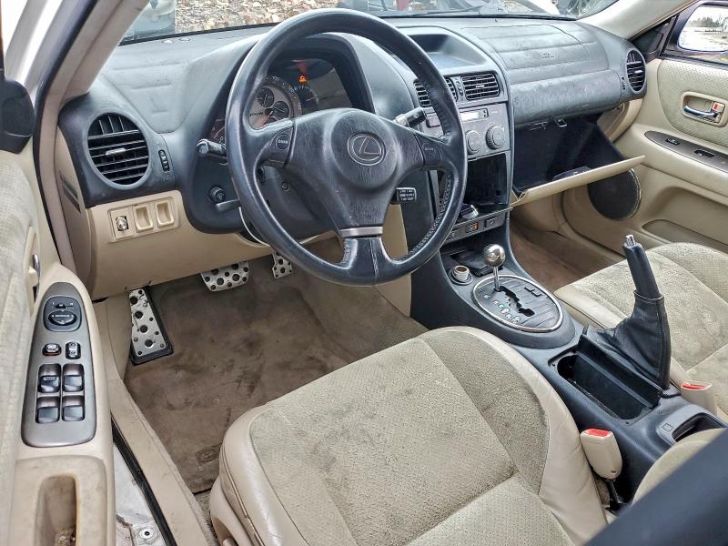 Photo 8 from auction – 2002 LEXUS IS 300 with VIN JTHBD192820053571