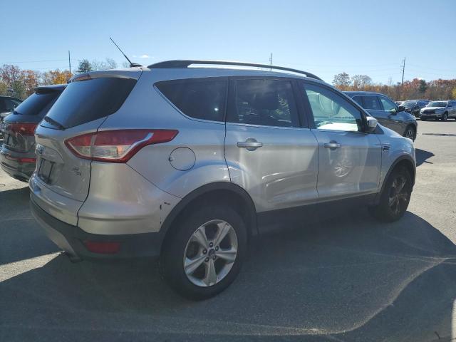 Photo 3 from auction – 2016 FORD ESCAPE SE with VIN 1FMCU9G9XGUC62505