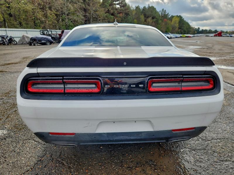 Photo 6 from auction – 2016 DODGE CHALLENGER with VIN 2C3CDZAG5GH177462