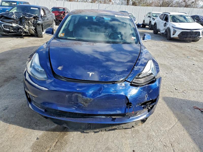 Photo 5 from auction – 2018 TESLA MODEL 3 with VIN 5YJ3E1EB7JF094489