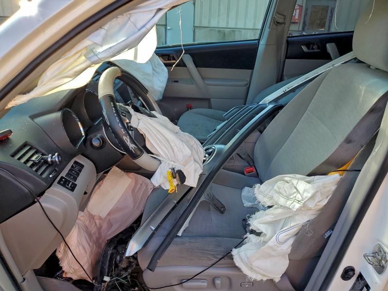 صورة رقم 7 من المزاد - 2013 TOYOTA HIGHLANDER مع VIN 5TDBK3EH7DS177649