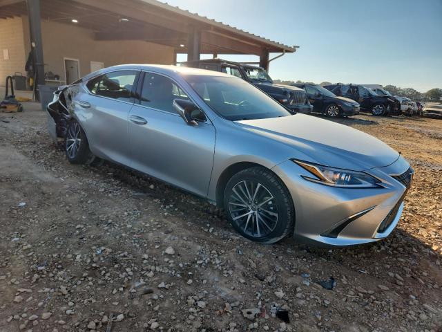 Photo 4 from auction – 2024 LEXUS ES 300H BA with VIN 58ADA1C17RU039705