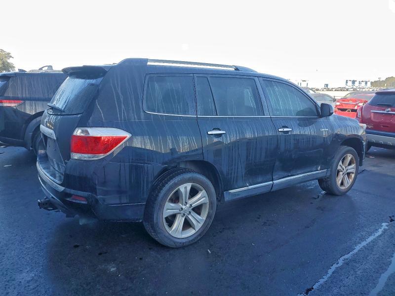 Photo 3 from auction – 2013 TOYOTA HIGHLANDER with VIN 5TDDK3EH8DS269622