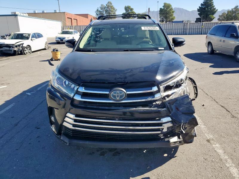 Photo 5 from auction – 2017 TOYOTA HIGHLANDER with VIN 5TDDGRFH3HS032223