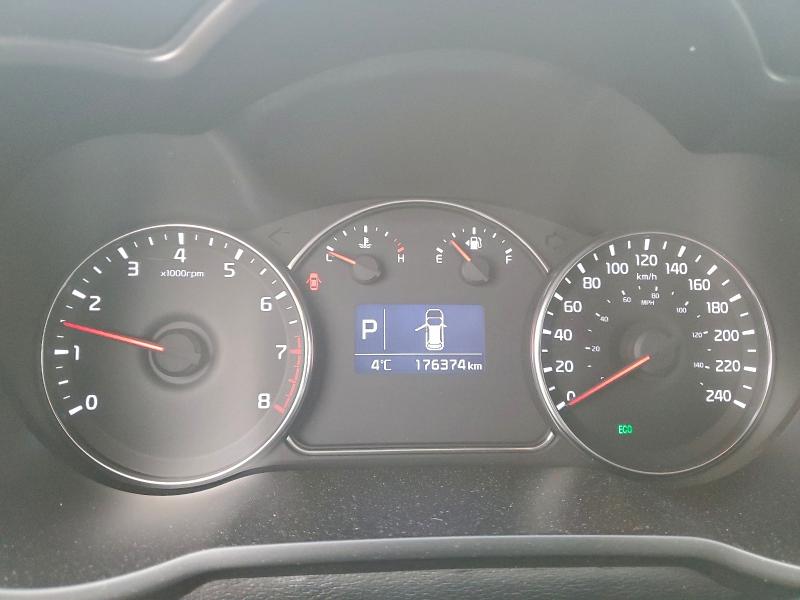 Photo 9 from auction – 2014 KIA RONDO with VIN KNAHU8A36E7014706