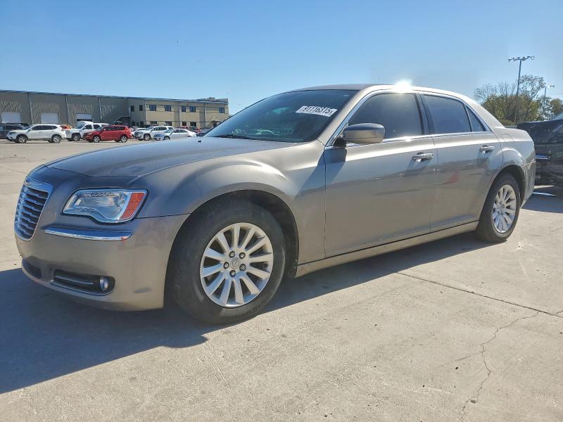 CHRYSLER 300 2014 with VIN 2C3CCAAG4EH157107 - Photo from auction
