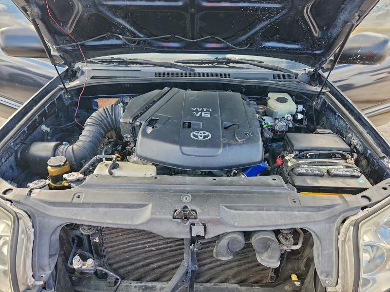 Photo 12 from auction – 2003 TOYOTA 4RUNNER SR with VIN JTEZU14R138002223