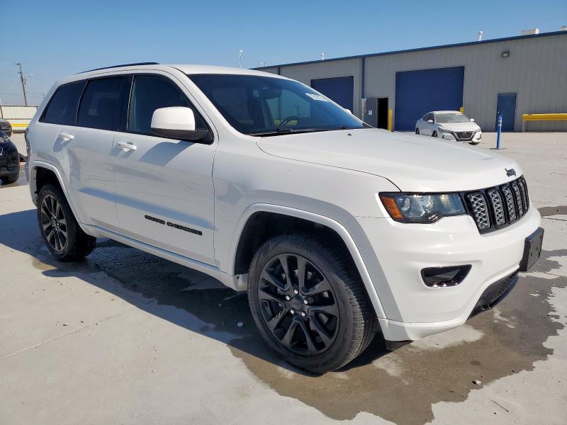 Photo 4 from auction – 2018 JEEP GRAND CHER with VIN 1C4RJFAG2JC441499